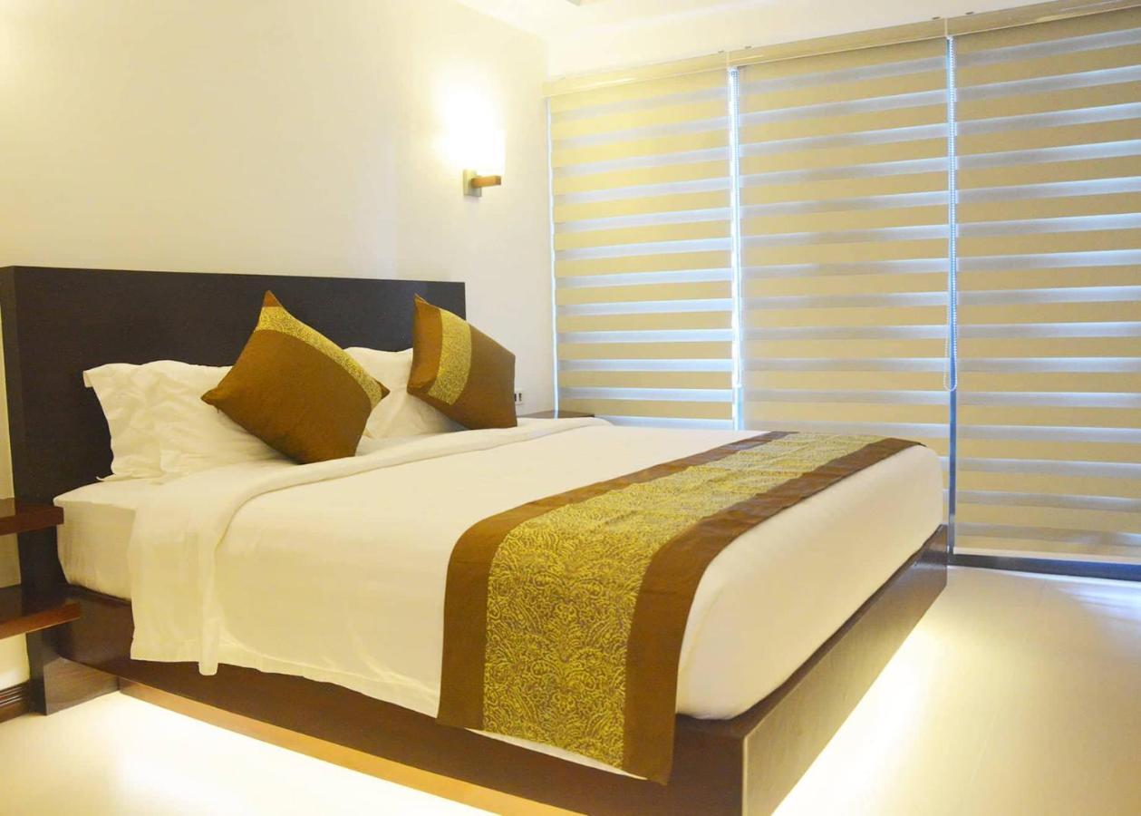 Commander Suites De Boracay Manoc-Manoc Exterior foto